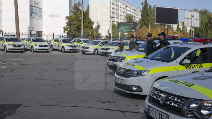 Poliţiştii au primit 54 autovehicule noi.  Cum arată maşinile de poliţie şi ce dotări au (FOTO)