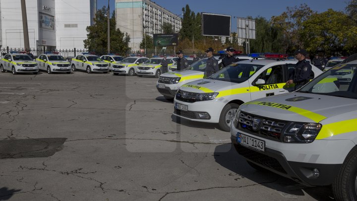 Poliţiştii au primit 54 autovehicule noi.  Cum arată maşinile de poliţie şi ce dotări au (FOTO)