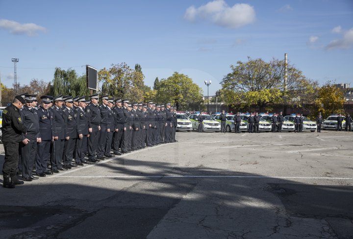 Poliţiştii au primit 54 autovehicule noi.  Cum arată maşinile de poliţie şi ce dotări au (FOTO)