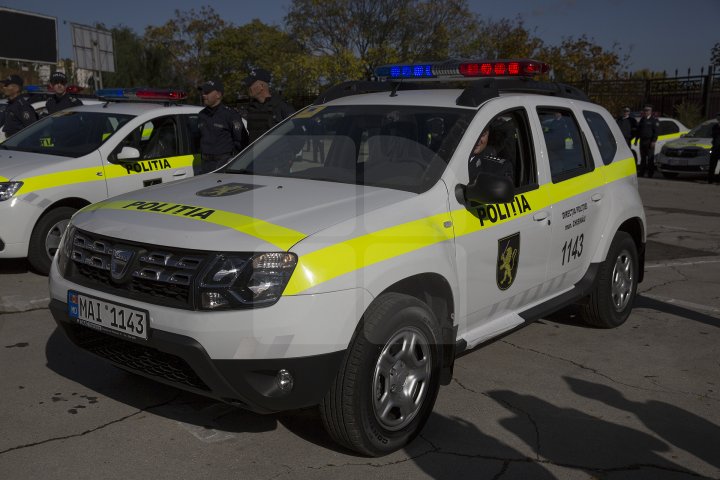 Poliţiştii au primit 54 autovehicule noi.  Cum arată maşinile de poliţie şi ce dotări au (FOTO)