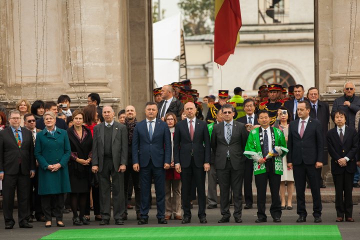 Pavel Filip: Ziua Vinului oferă o posibilitate de creștere a notorietății brandului de țară "Vinul Moldovei. O legendă vie" (FOTO)