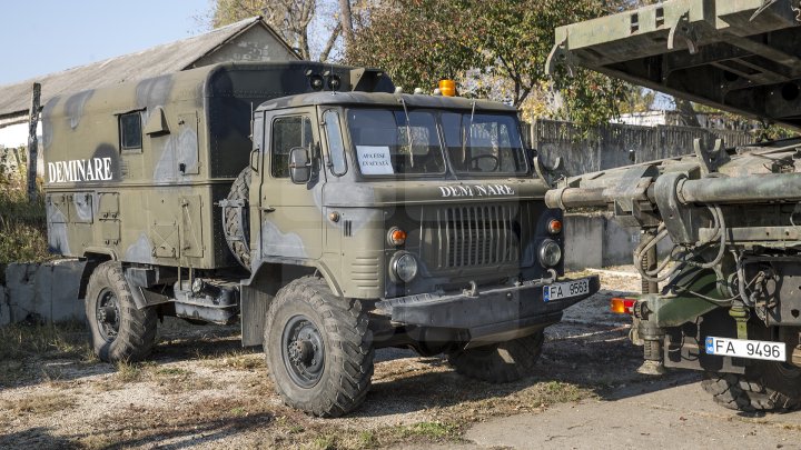 Geniştii Armatei Naţionale aniversează 25 de ani. Vizitatorii au asistat la demonstraţii spectaculoase (FOTO)