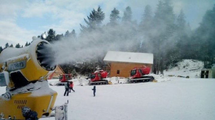 Dacă vrei să mergi la munte în România, atunci trebuie să ştii că din 1 noiembrie va fi iarnă în toată regula în Poiana Braşov