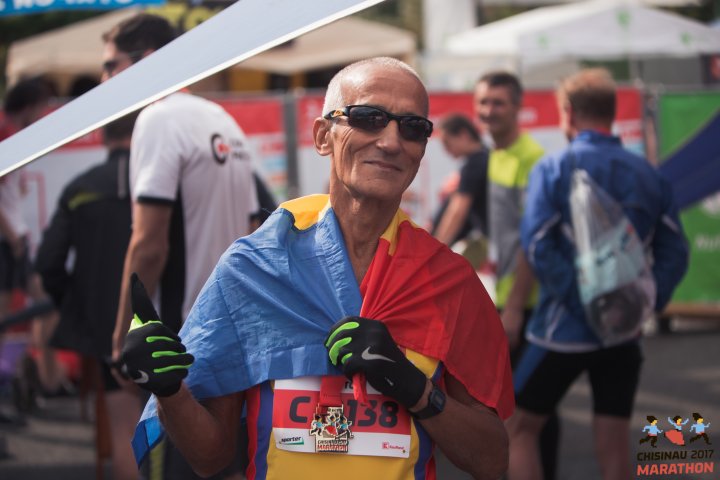 FOTOREPORT: Aproximativ 17 mii de oameni au participat la cea de-a treia ediţie a maratonului din Chişinău