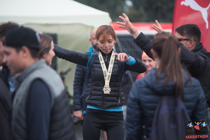 FOTOREPORT: Aproximativ 17 mii de oameni au participat la cea de-a treia ediţie a maratonului din Chişinău