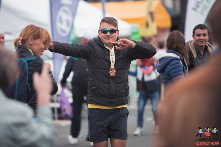 FOTOREPORT: Aproximativ 17 mii de oameni au participat la cea de-a treia ediţie a maratonului din Chişinău