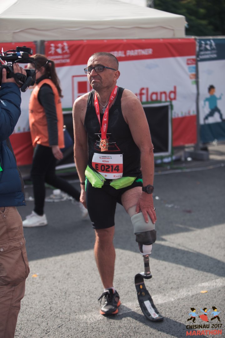 FOTOREPORT: Aproximativ 17 mii de oameni au participat la cea de-a treia ediţie a maratonului din Chişinău