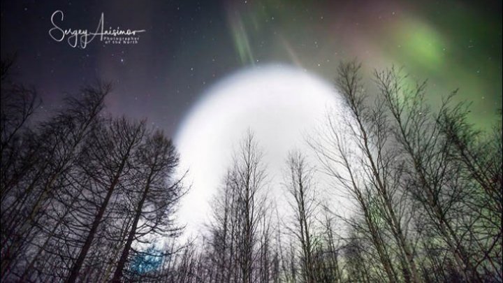 Fenomen MISTERIOS şi SPECTACULOS pe cer. Ce era globul uriaş de lumină (FOTO)