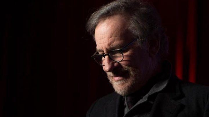 Primul serial marca Apple va fi produs de celebrul regizor Steven Spielberg