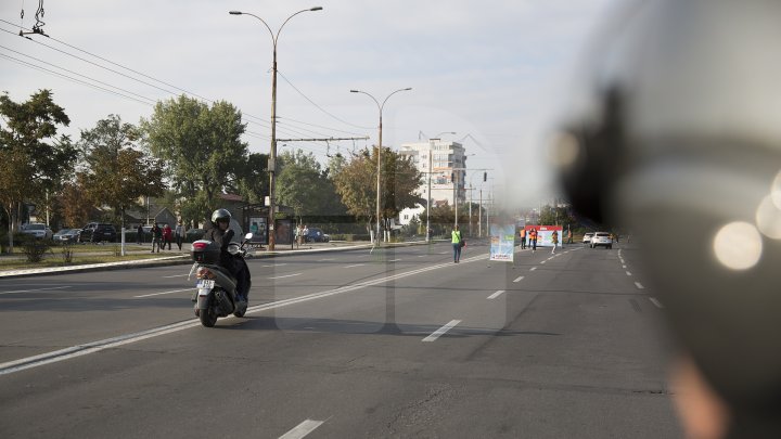 Cel mai important eveniment al anului. Maratonul Internaţional Chişinău atrage mii de participanţi (GALERIE FOTO)