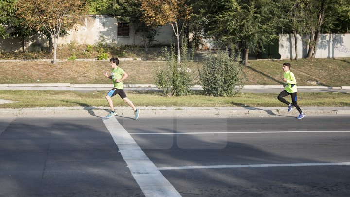 Maraton Internațional Chișinău: La competiţie au ajuns sportivi din 50 de ţări