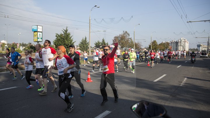 Maraton Internațional Chișinău: La competiţie au ajuns sportivi din 50 de ţări