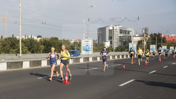 Maraton Internațional Chișinău: La competiţie au ajuns sportivi din 50 de ţări