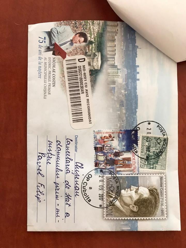 Povestea unui bătrân de 90 de ani care l-a impresionat pe premierul Pavel Filip. Ce i-a cerut prim-ministrului (FOTO)