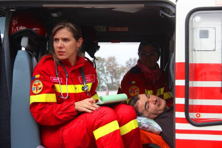 Un bărbat de 50 de ani, transportat cu elicopterul SMURD la Chişinău
