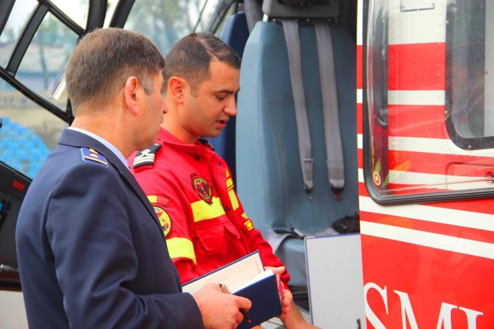 Un bărbat de 50 de ani, transportat cu elicopterul SMURD la Chişinău