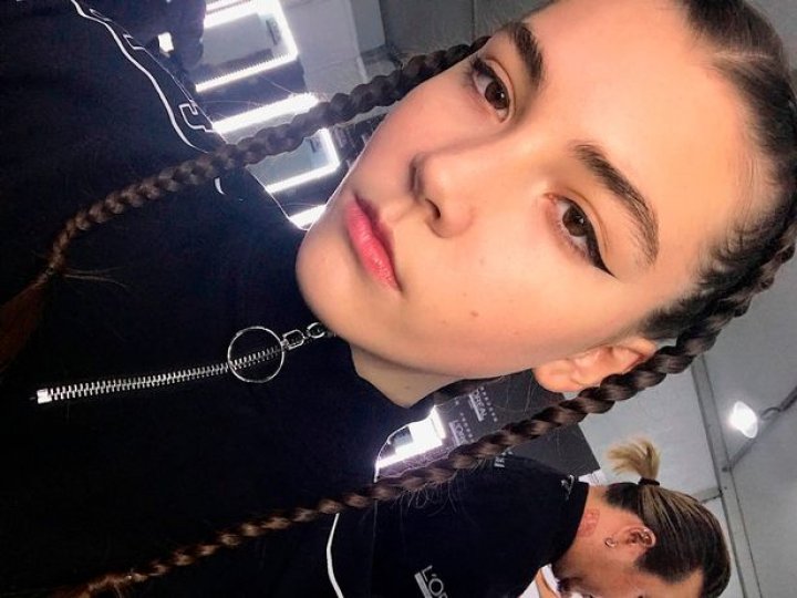 Tragedie în lumea modei! Un model rus a murit, după ce a căzut în timpul unei prezentări