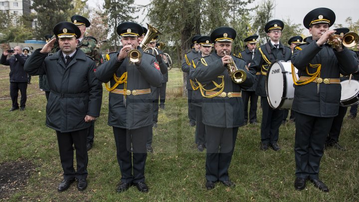 Ziua Armatei Române, sărbătorită la Chișinău (FOTOREPORT)