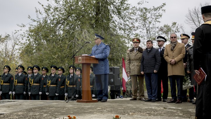 Ziua Armatei Române, sărbătorită la Chișinău (FOTOREPORT)