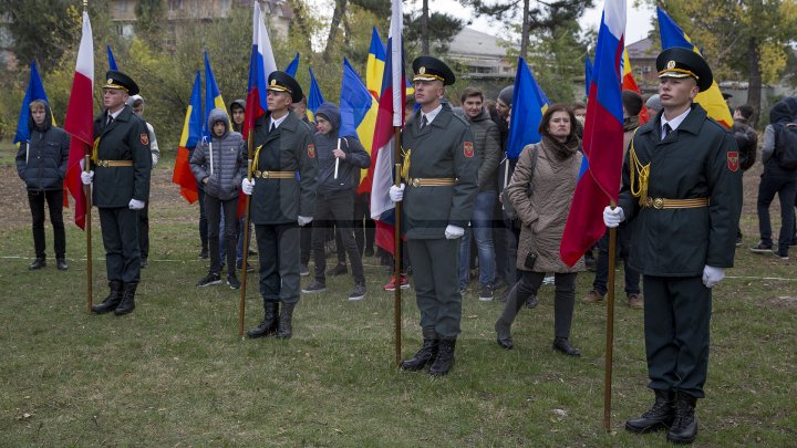 Ziua Armatei Române, sărbătorită la Chișinău (FOTOREPORT)