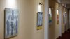 Transparenţă la Guvern. Mai multe picturi ale artistului Mihai Ţăruş au fost expuse în holul Executivului