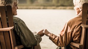 Doi soţi au murit în aceeaşi zi. Povestea incredibilă de dragoste dintre doi bătrâni