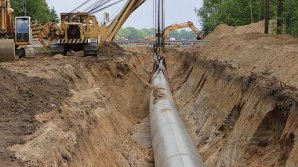 O conductă subterană construită ilegal, descoperită la graniţa cu Moldova. Urma să fie transportat spirt de contrabandă 