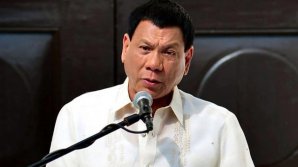  A stârnit râsete şi aplauze. Preşedintele filipinez, Rodrigo Duterte, a cântat în duet cu o celebră artistă din Filipine