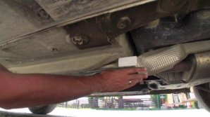 Un bărbat din Capitală s-a trezit cu un GPS SUB MAŞINĂ și a chemat poliția. De cine este urmărit (VIDEO)