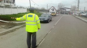 Un bărbat de 45 de ani, depistat la Rădăuți Prut pentru că conducea un autoturism neînmatriculat