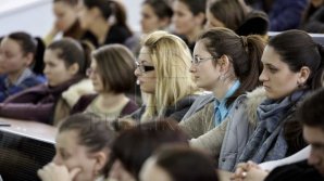 Fiecare al doilea tânăr din Moldova, indecis în ce domeniu vrea să lucreze. Ce mai arată datele unui sondaj