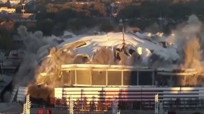 PUBLIKA WORLD: IMPLOZIE SPECTACULOASĂ în SUA. Georgia Dome a rămas doar o grămadă de beton (VIDEO)