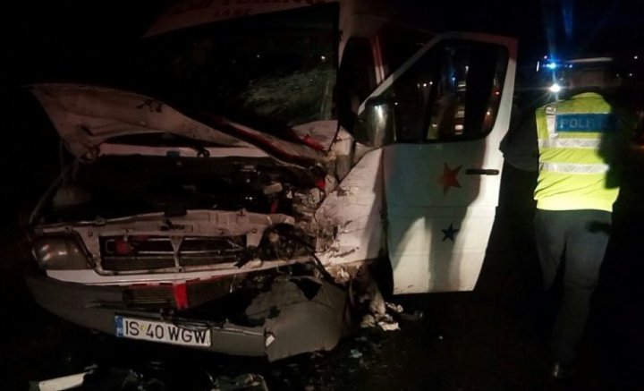 Accident GRAV lângă Iaşi. Moldoveni implicaţi. A fost activat PLANUL ROŞU de intervenţie (FOTO/VIDEO)