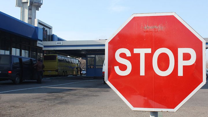 Businessul unui moldovean, dat peste cap de poliţiştii de frontieră români. Ce avea ascuns în automobil