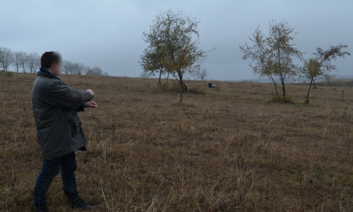 Contrabandă pe râul Prut. Un moldovean a încercat să introducă ilegal în România mii de ţigarete