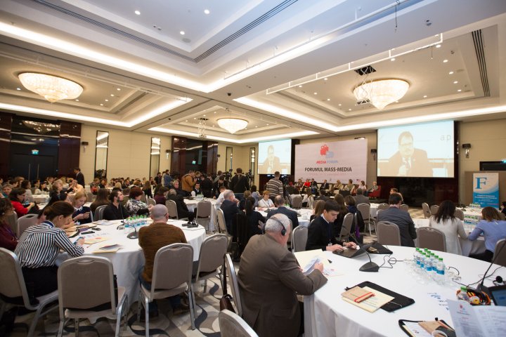 Cele mai importante probleme din presă, analizate la Forumul Mass-Media