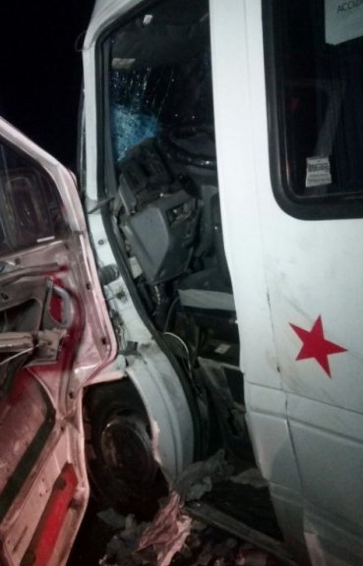 Accident GRAV lângă Iaşi. Moldoveni implicaţi. A fost activat PLANUL ROŞU de intervenţie (FOTO/VIDEO)