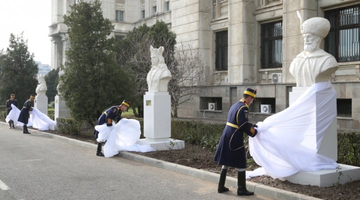 Colaborarea parteneriatului moldo-român, discutată de miniştrii Apărării ai Republicii Moldova şi României