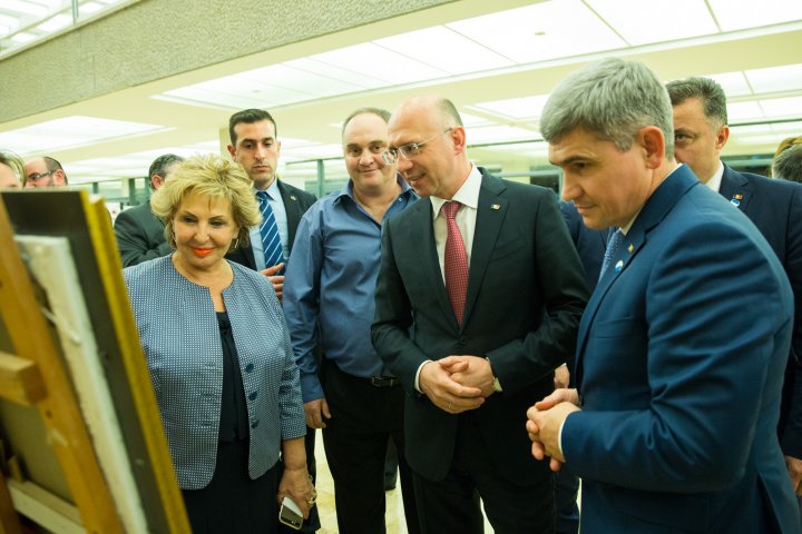 "Suntem mândri de băştinaşii noştri!" Premierul Filip a participat la deschiderea Zilelor Culturii Republicii Moldova în Israel 