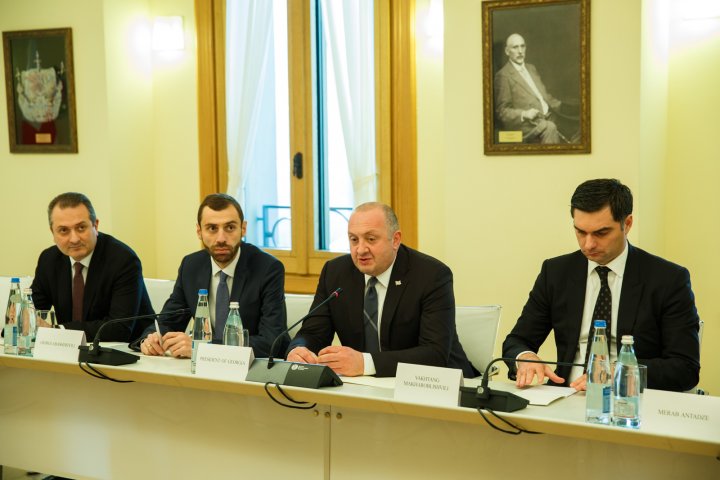 Colaborarea moldo-georgiană şi importanța parteneriatului bilateral, discutate de Pavel Filip şi preşedintele Georgiei