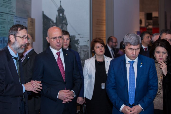 Premierul Pavel Filip a vizitat Centrul Mondial de Comemorare a Victimelor Holocaustului YAD VASHEM (FOTO)