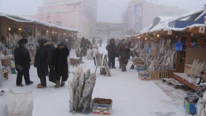 Noiembrie în calendar, iar temperatura s-a prăbușit la minus 27 de grade Celsius. Oraşul în care E FRIG DE CRAPĂ PIETRELE