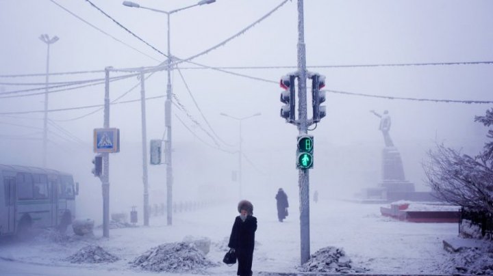 Noiembrie în calendar, iar temperatura s-a prăbușit la minus 27 de grade Celsius. Oraşul în care E FRIG DE CRAPĂ PIETRELE