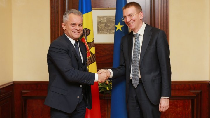 Vlad Plahotniuc s-a întâlnit cu ministrul de Externe al Letoniei, Edgars Rinkevics. Oficialul susține parcursul european al Republicii Moldova