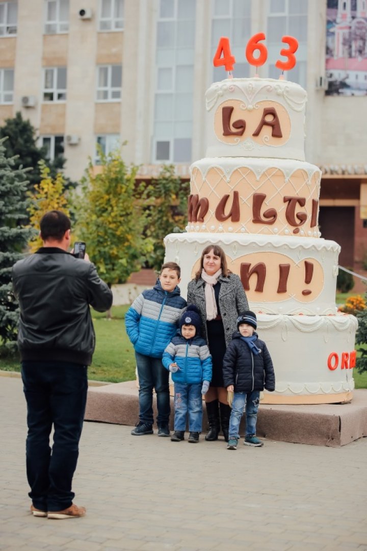 Petrecere mare de hramul Orheiului! 25 de mii de oameni au sărbătorit 463 de ani de la fondarea localităţii (FOTO)