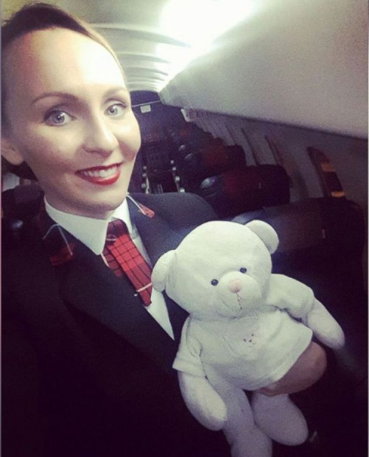O jucărie de pluş a călătorit sute de kilometri pentru a ajunge la proprietara sa de numai patru ani care a pierdut-o într-un aeroport (FOTO)