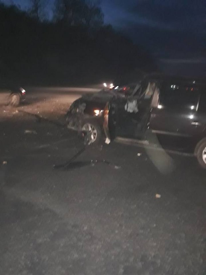GRAV ACCIDENT la ieşirea din Capitală. Două persoane au ajuns la spital (FOTO)
