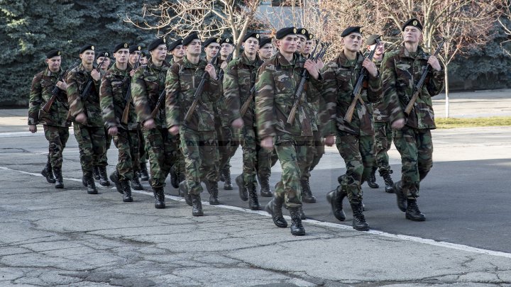 Acestia sunt militarii care vor reprezenta Moldova la parada militara de ziua nationala a romaniei pe 1 decembrie (FOTOREPORT)