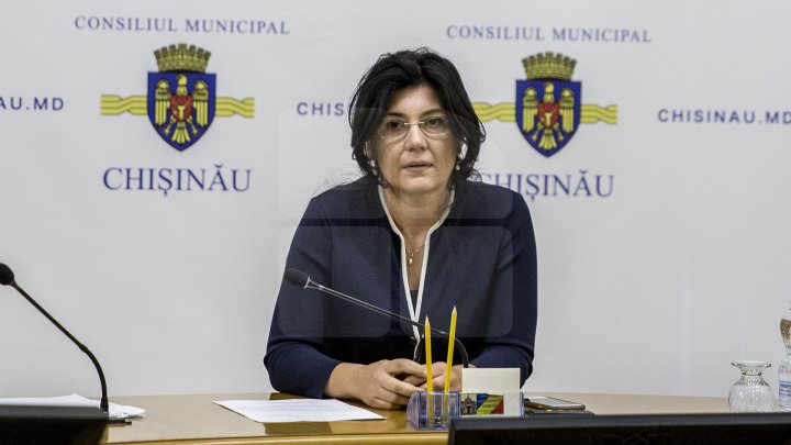 Silvia Radu face ordine în CMC. Primarul interimar a rugat consilierii să nu mai întârzie la şedinţe