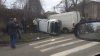 Grav accident în Buiucani. Un taxi a fost făcut ZOB, iar două persoane au ajuns în stare gravă la spital (FOTO)